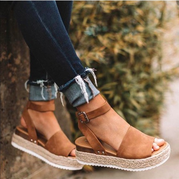 NEW Luna Platform Sandal- in Tan Nub - Picture 7 of 7